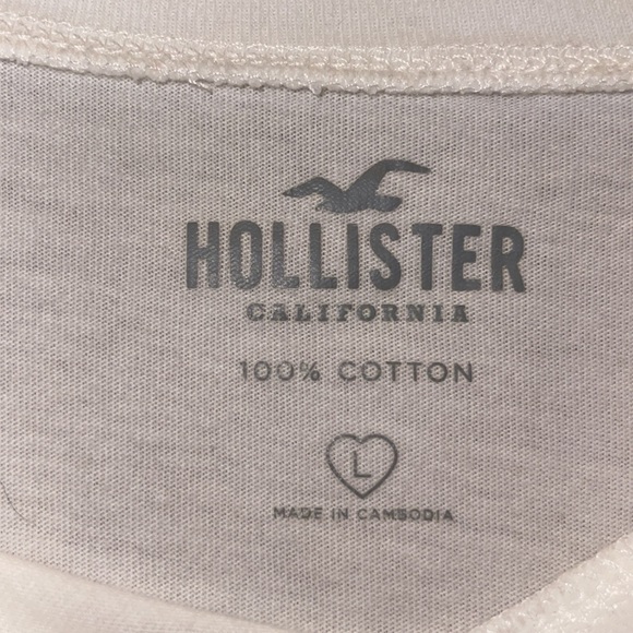 Hollister white graphic long sleeve. Size large - Picture 2 of 2